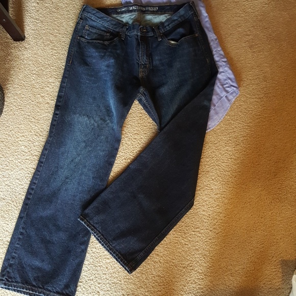 SOLD 🛑PRICE IS FIRM🛑Old Navy Straight Leg Jeans - Picture 3 of 6